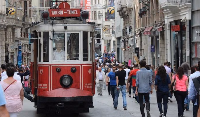 İstanbul 11 Ayda Ne Kadarlık Turist Kaybı Yaşadı?