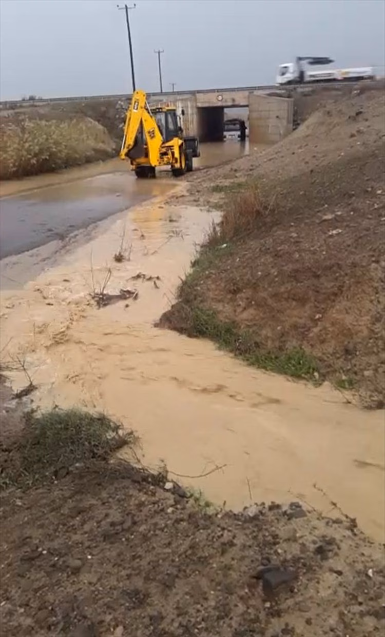 Ülke Yağışlı Havanın Etkisinde