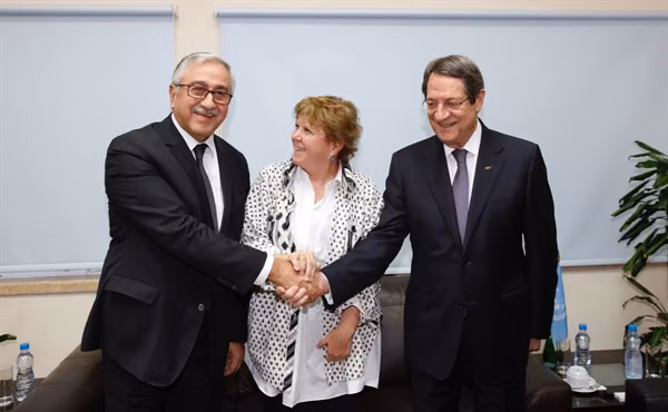 Lute’un Akıncı ve Anastasiadis İçin Düzenlediği Resepsiyon Başladı...