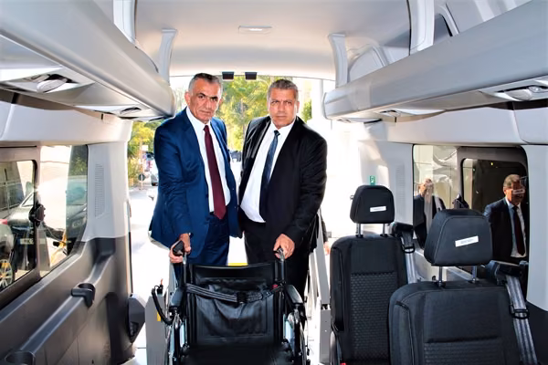 Özel Engelli Otobüsleri Teslim Edildi