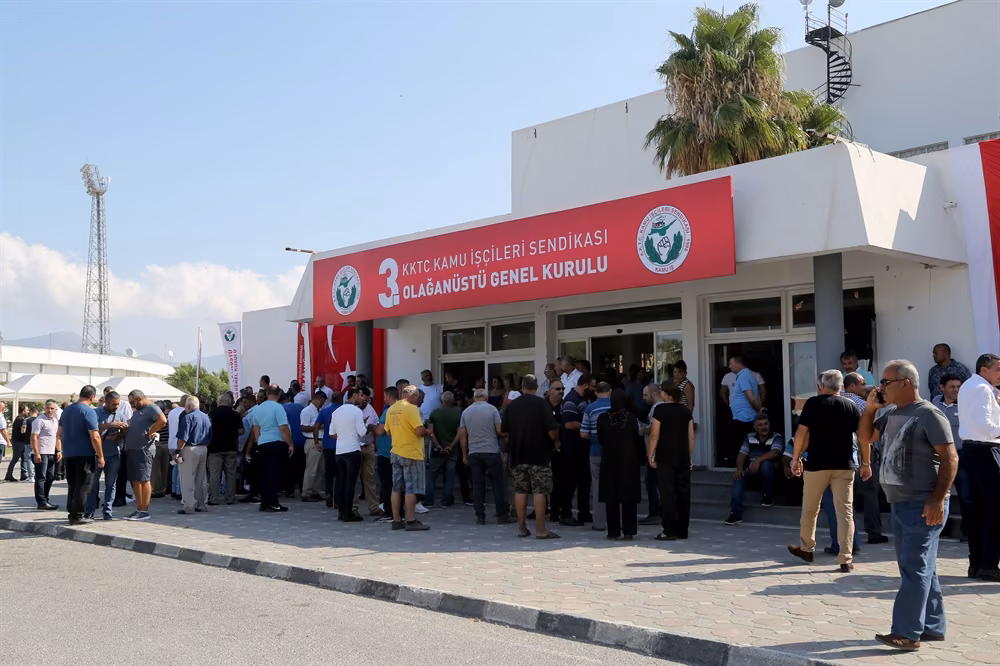 KAMU-İŞ Bugün 3’üncü Olağanüstü Genel Kurulunu Yapıyor