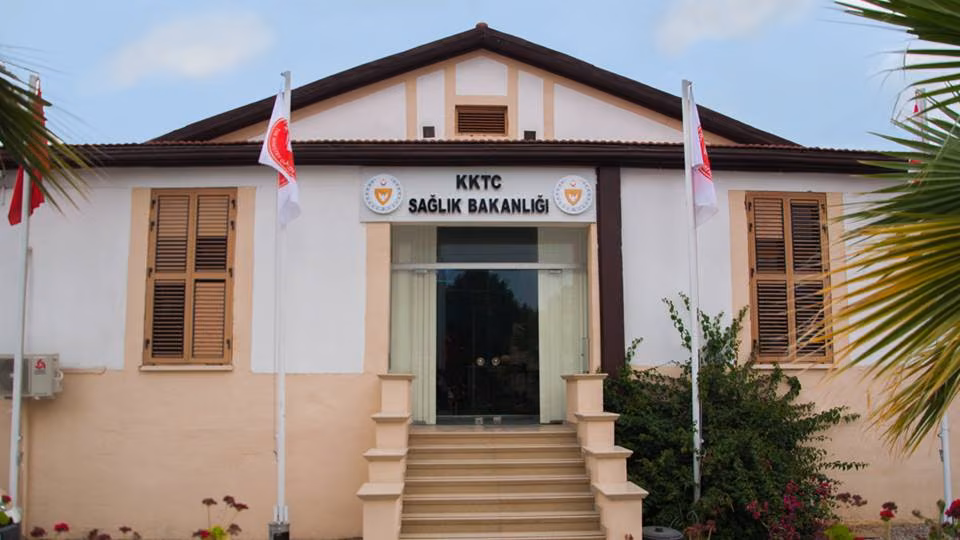 Sağlık Bakanlığı Travmatik Olayların Aktarılış Biçiminin Şiddet Olaylarının Yayılmasına Neden Olduğunu Belirtti