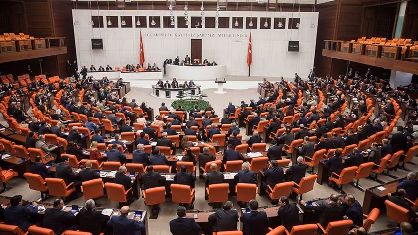 Türkiye’de De Yeni Yasama Yılı Başladı
