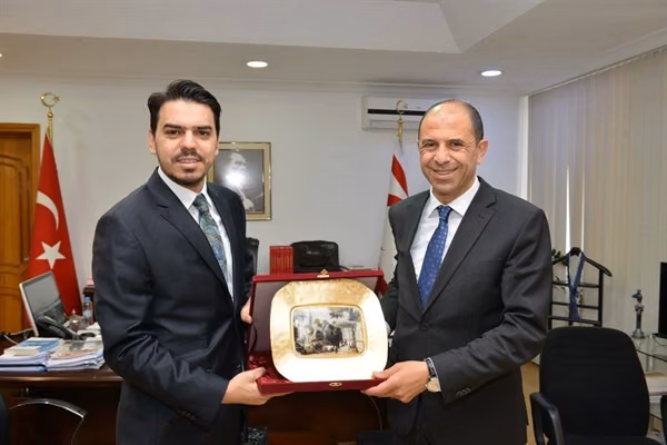 Özersay, Eren’i Kabul Etti