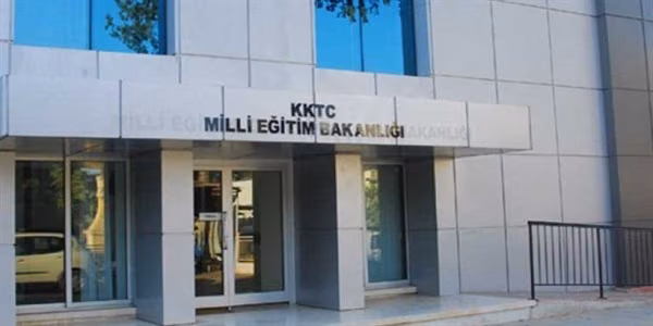 Milli Eğitim ve Kültür Bakanlığı, Yeni Okul İnşaatındaki Çökme Konusunda Açıklama Yaptı: “İnşaatın Kontrol ve Denetimi Planlama ve İnşaat Dairesi’nde”