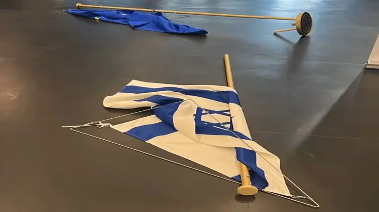 Avrupa Parlamentosunda Bayrak Krizi! - 3