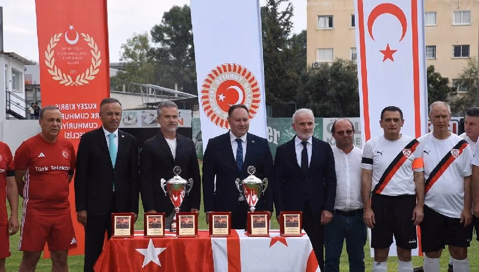 Cumhuriyet Meclisi ile TBMM'den Spor Ambargolarına Karşı Dostluk Maçı