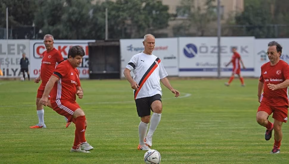 Cumhuriyet Meclisi ile TBMM'den Spor Ambargolarına Karşı Dostluk Maçı - 2