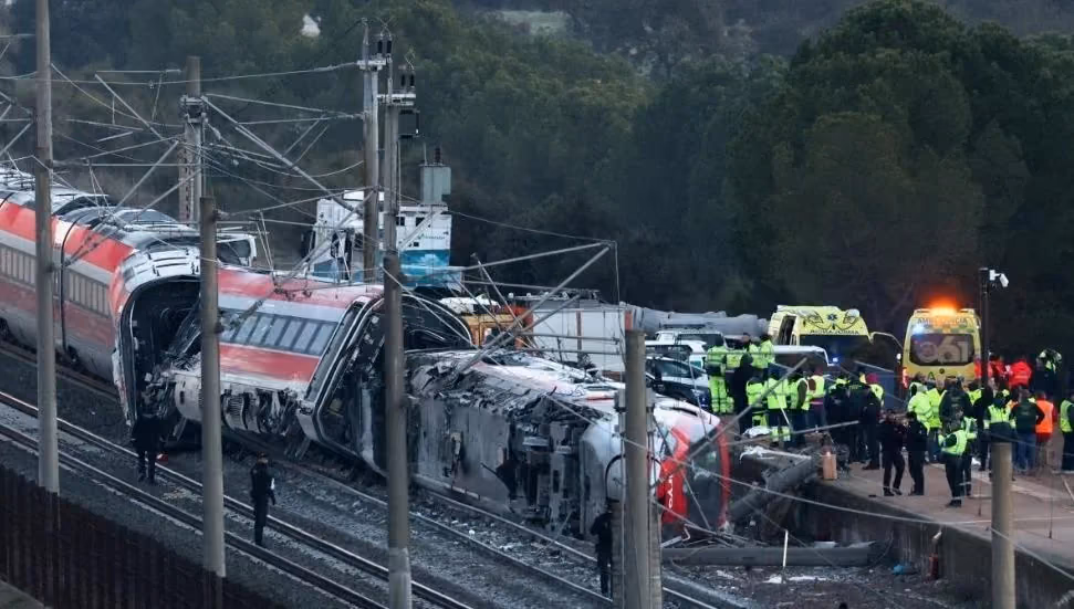 İspanya'da İki Hızlı Tren Çarpıştı: 46 Ölü, 150 Yaralı