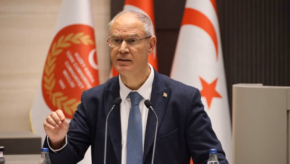 Oğuzhan Hasipoğlu’ndan Erkut Şahali’ye Yanıt: Ankara’da Başka, Lefkoşa’da Başka Siyaset Yapılmaz