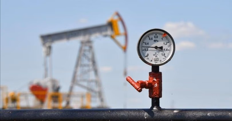 Petrol, Çin'in Yakıt İhracatını Kısıtlamasıyla Yükseldi