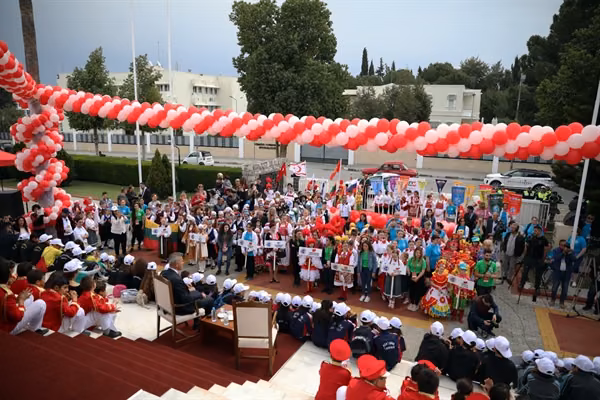 21. Uluslararası 23 Nisan Çocuk Festivali’nin Açılışı Meclis Bahçesinde Düzenlenen Etkinle Gerçekleştirildi