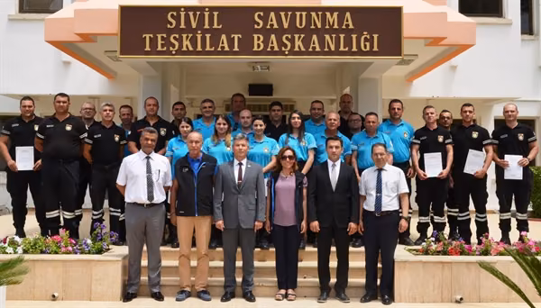 Sivil Savunma Personeline "Temel Afet Bilinci Eğitmen Eğitimi" Verildi