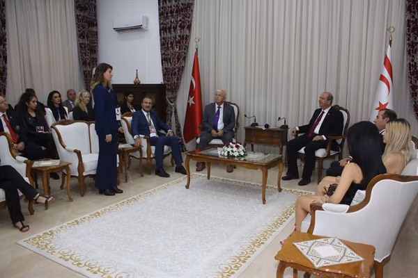 Başbakan Tatar Hentbol Ve Tekvando Federasyonu Heyetleri Ve Konuk Sporcuları Kabul Etti