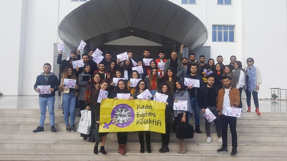 Kadın Eğitimi Kolektifi Yakın Doğu Üniversitesi'nde Eğitim Verdi