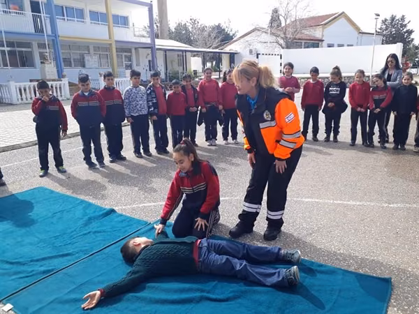 Afete Hazır Okul Eğitimleri Devam Ediyor