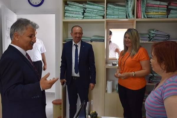 Sağlık Bakanı Pilli Personelle Tanıştı
