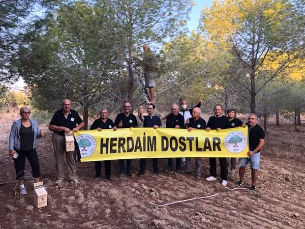 Herdaimdostlar Bedis Bölgesinde Kuş Yuvası Yerleştirdi