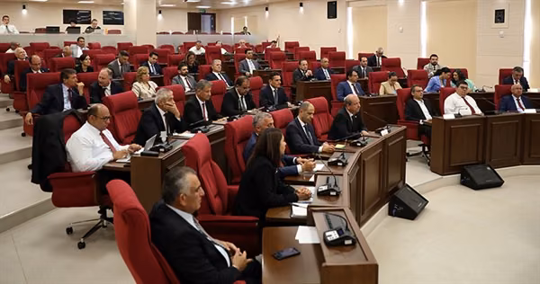 4 Partinin İmzaladığı Deklarasyonun Genel Kurul’da Okunması İç Tüzük Tartışmalarını Getirdi, Bazı Milletvekilleri Salonu Terk Etti…
