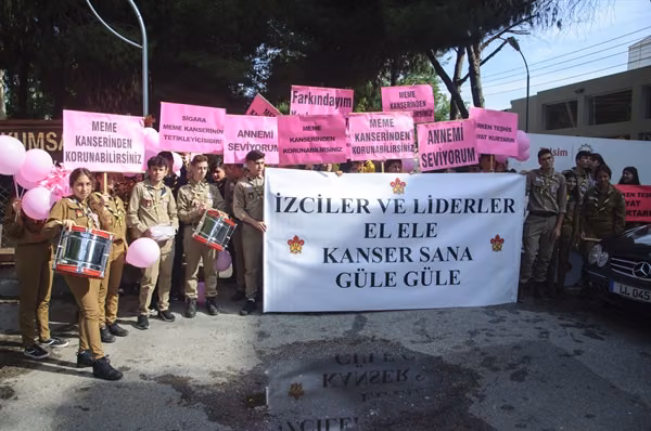 İzcilerden Meme Kanseri Farkındalık Yürüyüşü