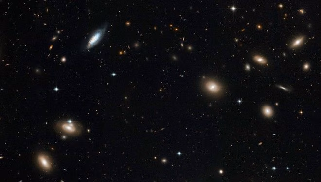 Gök Bilimciler İki Dev Radyo Galaksi Keşfetti