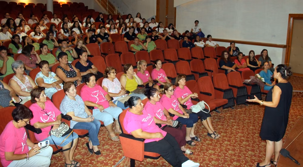 İskele’de Meme Kanseri Konusunda Seminer Düzenlendi