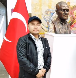 Kıbrıs Modern Sanat Müzesi için Sanatçı Ayipjan Tashtemirov, korona günlerinde “Bahar” adını verdiği heykelini sanatseverlerin beğenisine sundu