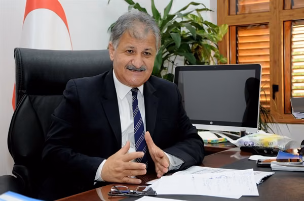 Sağlık Bakanı Pilli,19 Pozitif Vakaya Rastlandı, 10 Kişi Taburcu Edildi