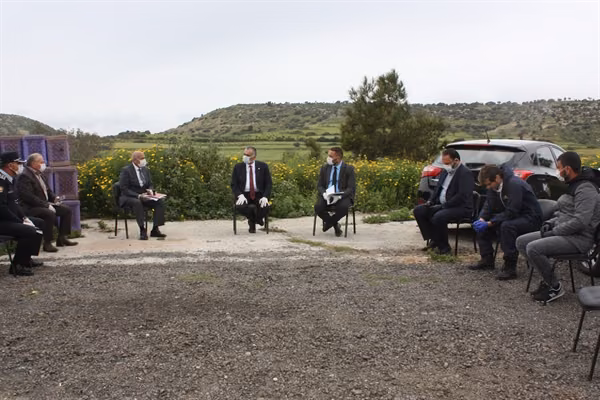 Karpaz Koordinasyon Komitesi İlk Açık Hava Toplantısını Karantina Sınırında Gerçekleştirdi