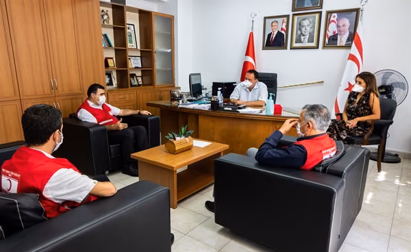 Kuzey Kıbrıs Türk Kızılay’ından Hastanelere 65 Adet Yatak Bağışı