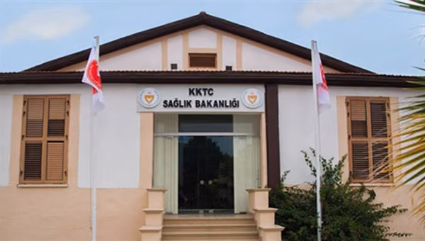 Sağlık Bakanlığından Ek Tedbi̇rler.. Bazı Açılımlar 16 Kasım'a Kadar Uzatıldı