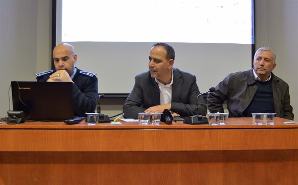 Harmancı Yenişehir Esnafı ve Bölge Sakinleriyle Bir Araya Gelerek İstişare Toplantısı Yaptı