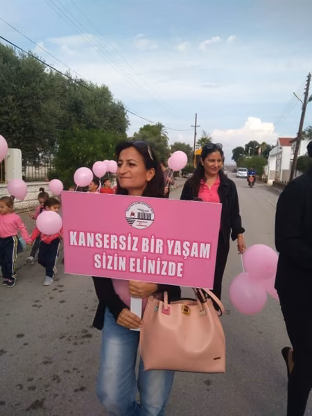 Geçitkale Belediyesi Tarafından “Pembe Gün” Etkinliği Düzenlendi