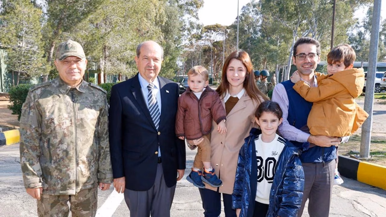 El ele, yeşil bir geleceğe