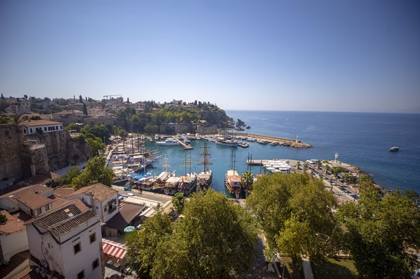 Türk Turizminin Başkenti, Dünyanın Açık Hava Müzesi: Antalya