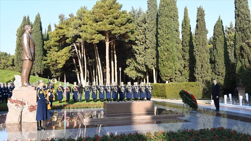 Haydar Aliyev Vefatının 16. Yılında Anıldı
