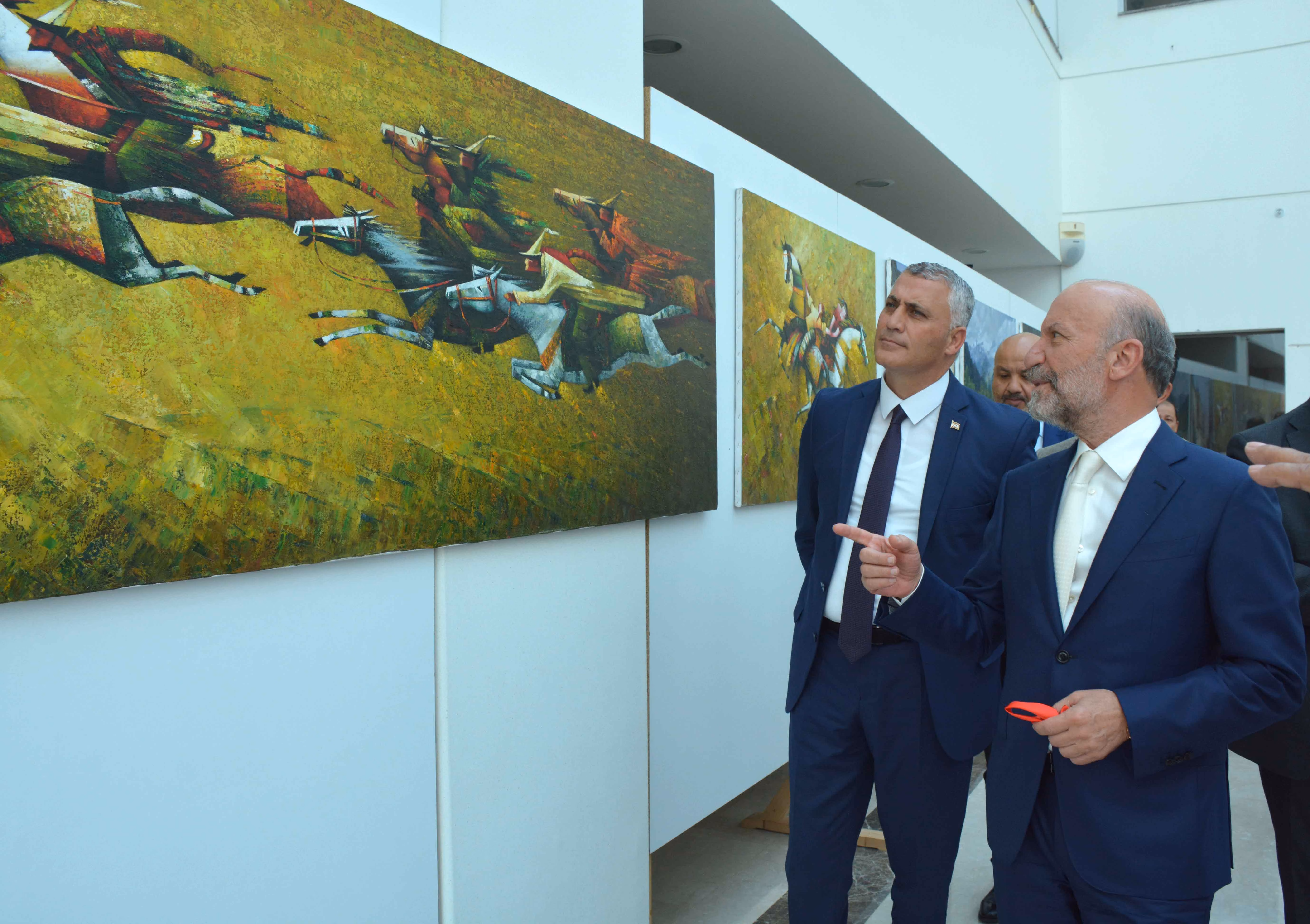 Kırgızistanlı Sanatçıların Üç Ayrı Resim Sergisi Maliye Bakanı Olgun Amcaoğlu Tarafından Açıldı