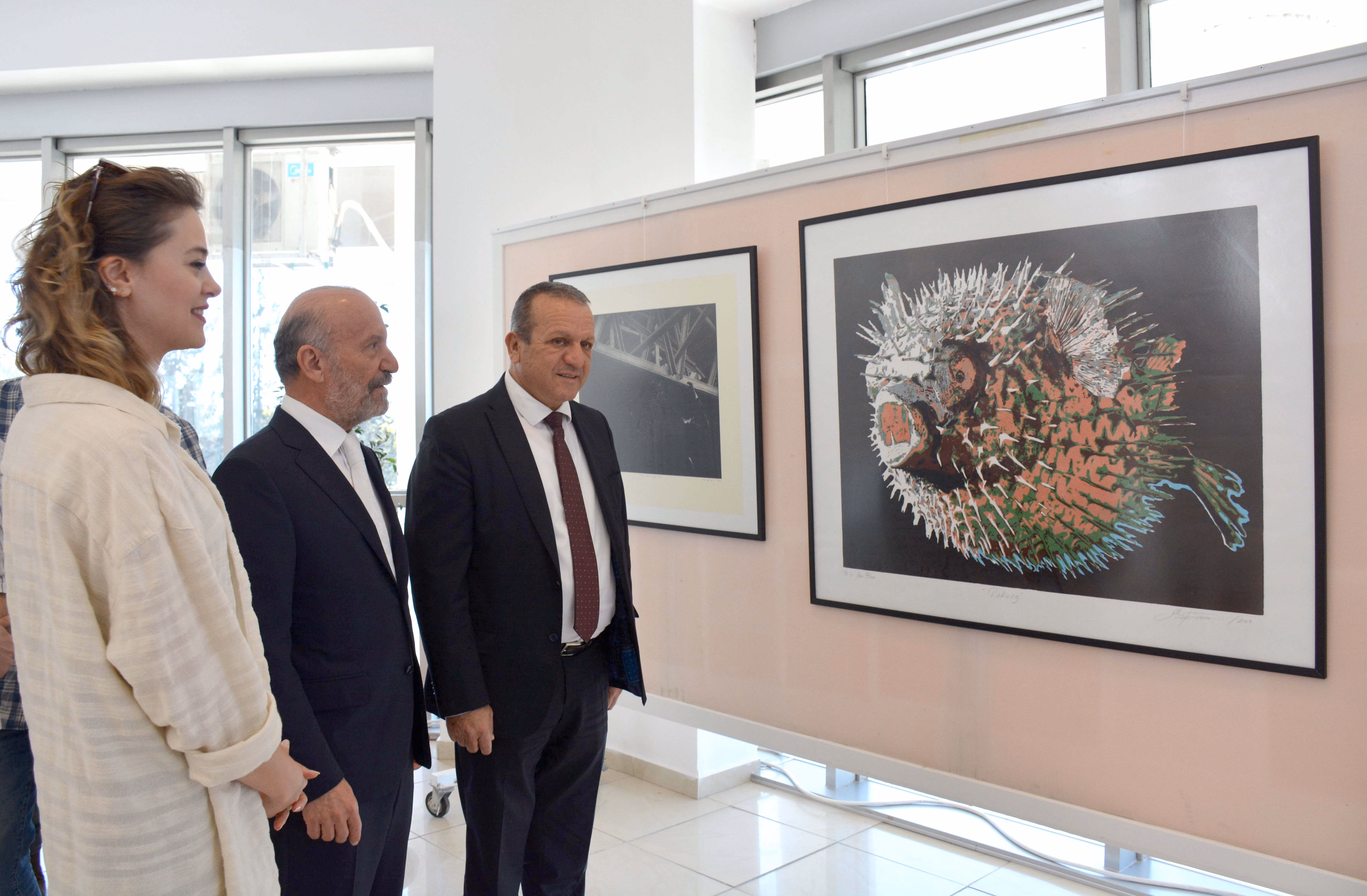 Türkiye’den Gelen 5 Akademisyenin 50 Eserinden Oluşan “Türkiye Baskı Resim Sanatçıları Sergisi” Turizm ve Çevre Bakanı Fikri Ataoğlu Tarafından Açıldı…