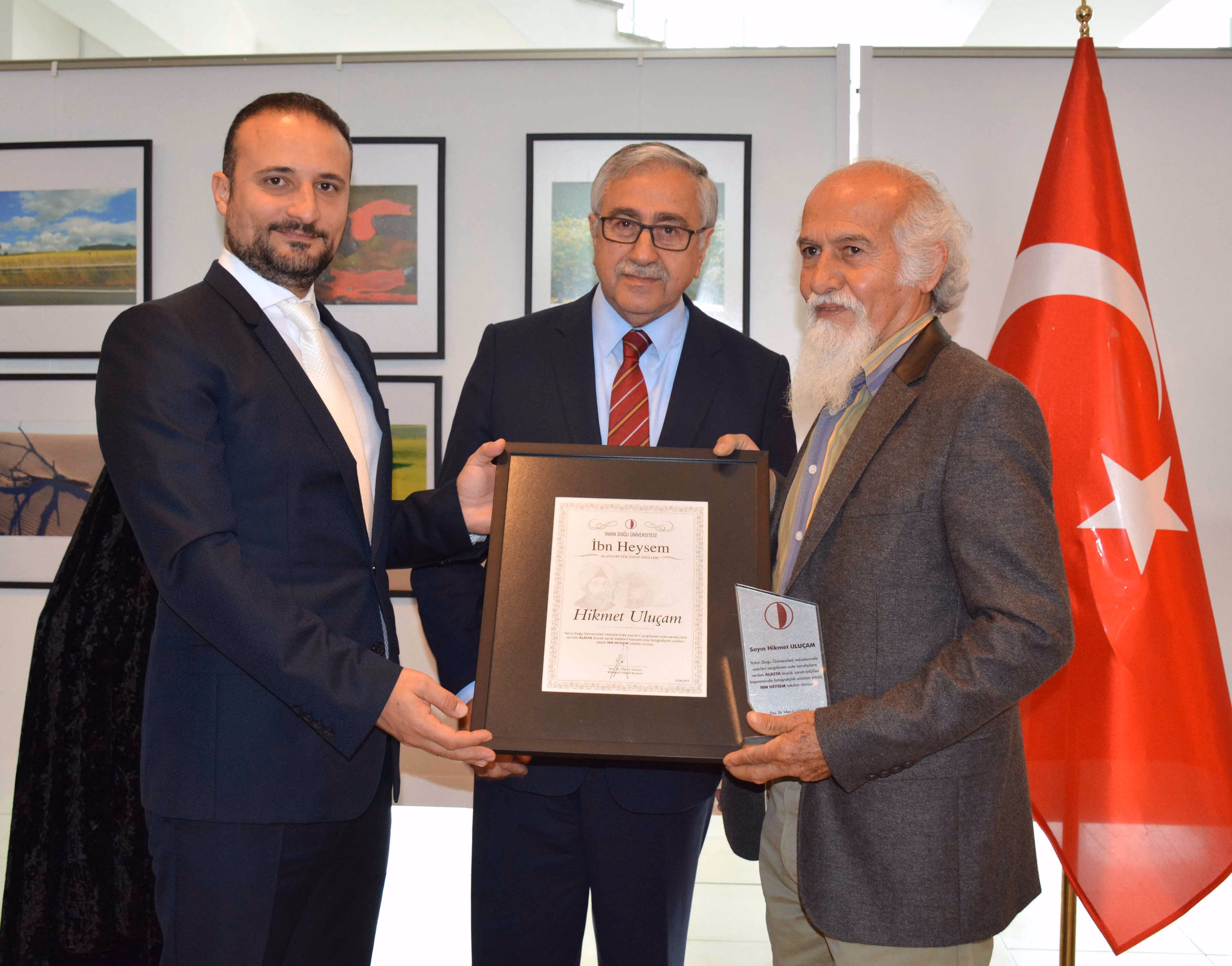 Sanatçı Hikmet Uluçam’ın 190 Eserinden Oluşan Fotoğraf Sergisi Cumhurbaşkanı Mustafa Akıncı Tarafından Açıldı…