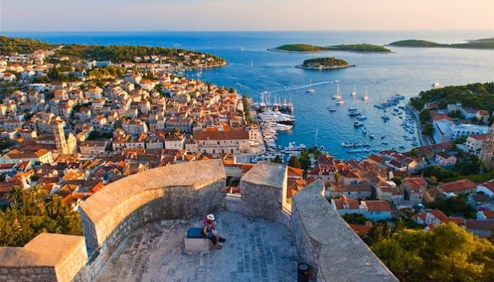 Turizm Sezonunda Covid-19’a Karşı Tedbirleri Artırıyor