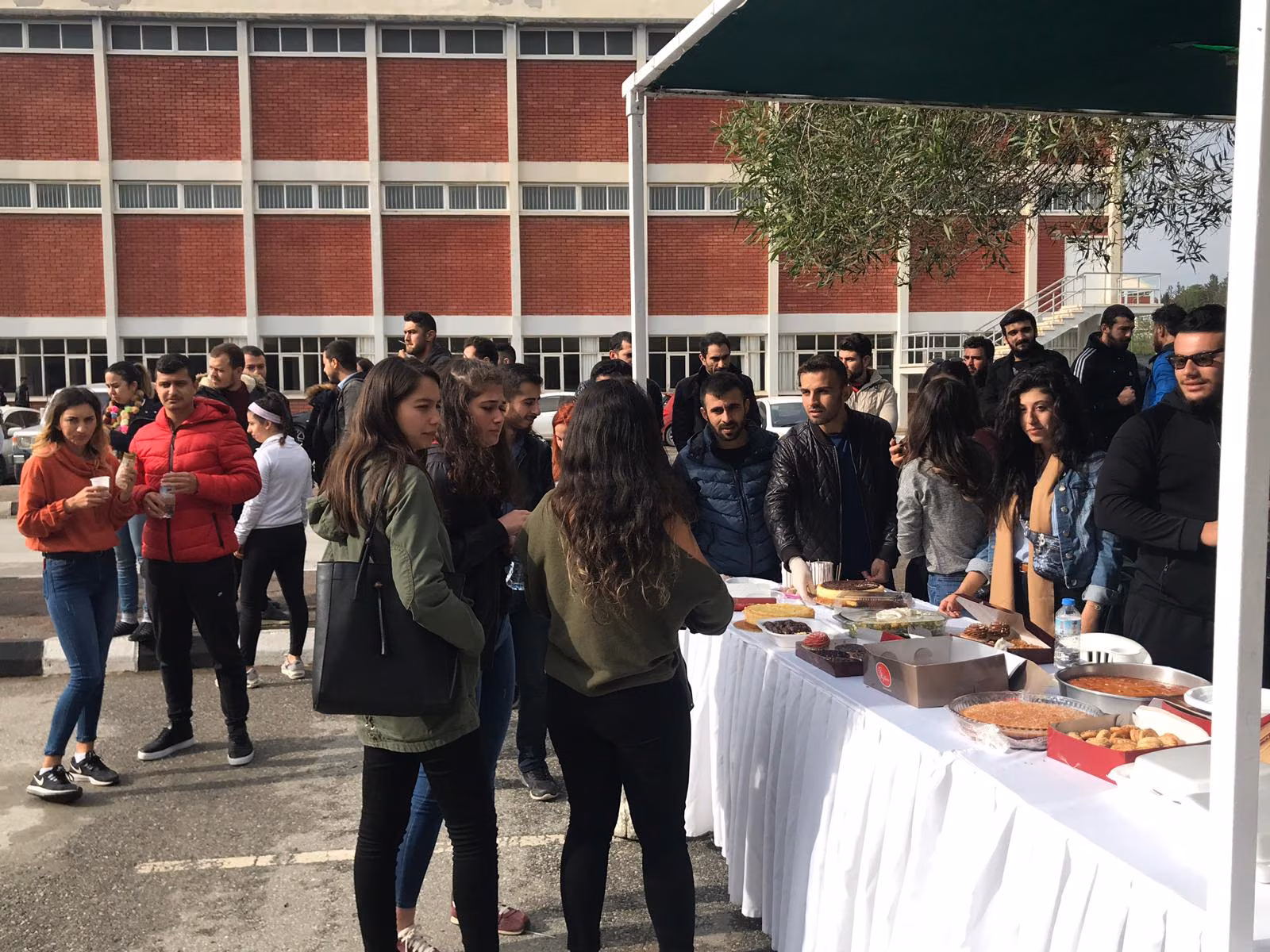 Yakın Doğu Üniversitesi Spor Bilimleri Fakültesi Bir Çocuğun Hayatına Daha Dokundu…