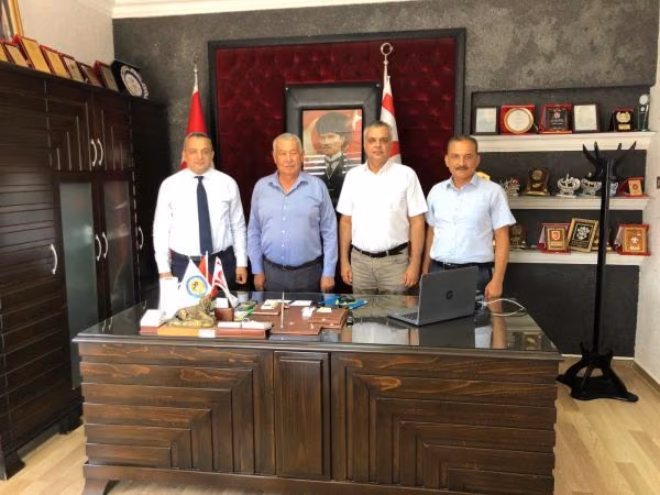 Yakın Doğu Koleji Yetkilileri Paşaköy Belediye Başkanı Habil Tülücü’yü Ziyaret Ederek Eğitim Faaliyetleri Hakkında Bilgiler Aktardı…