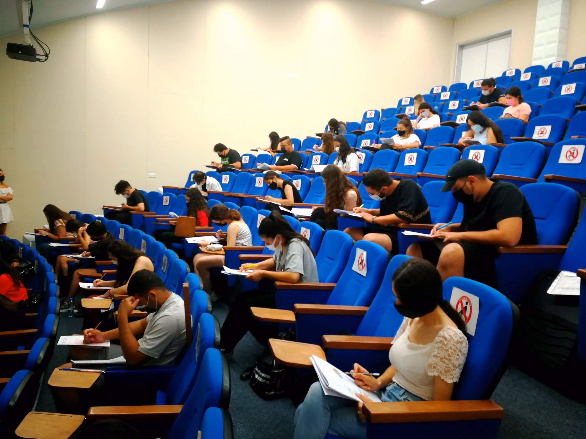 Yakın Doğu Üniversitesi KKTC Öğrenci Yerleştirme Ve Burs Sıralama Sınavı Gerçekleştirildi