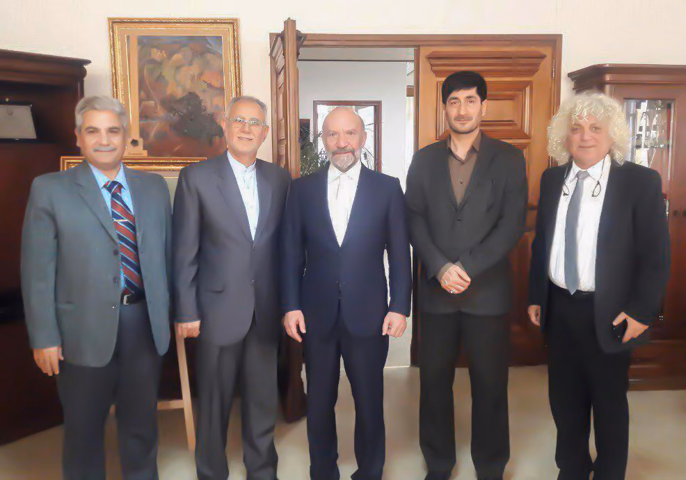 İran’ın Kıbrıs Büyükelçisi Yakın Doğu Üniversitesi Kurucu Rektörü Dr. Suat İ. Günsel'i Ziyaret Etti…