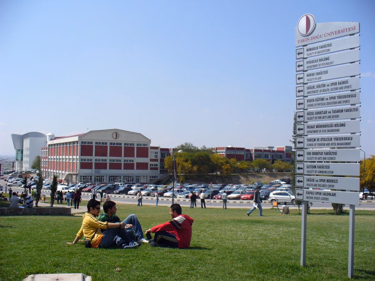 Yeni Nesil İletişimcilerin Adresi , Yakın Doğu Üniversitesi