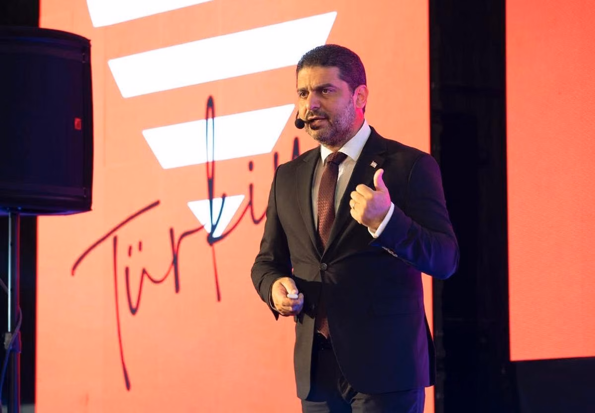 Dr. Ahmet Savaşan, Uluslararası Antalya Turizm Fuarı’nda Kuzey Kıbrıs’ın Sağlık Turizmi Potansiyelini Anlattı