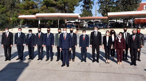 Öğretmenler Günü Dolayısıyla Atatürk Anıtı’nda Tören Düzenlendi