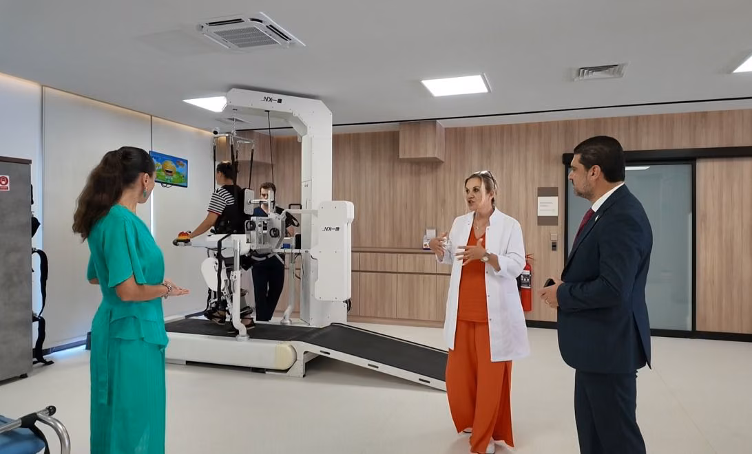 Kıbrıs’ın En Donanımlı Robotik Rehabilitasyon Merkezi Yeniboğaziçi’nde Açıldı