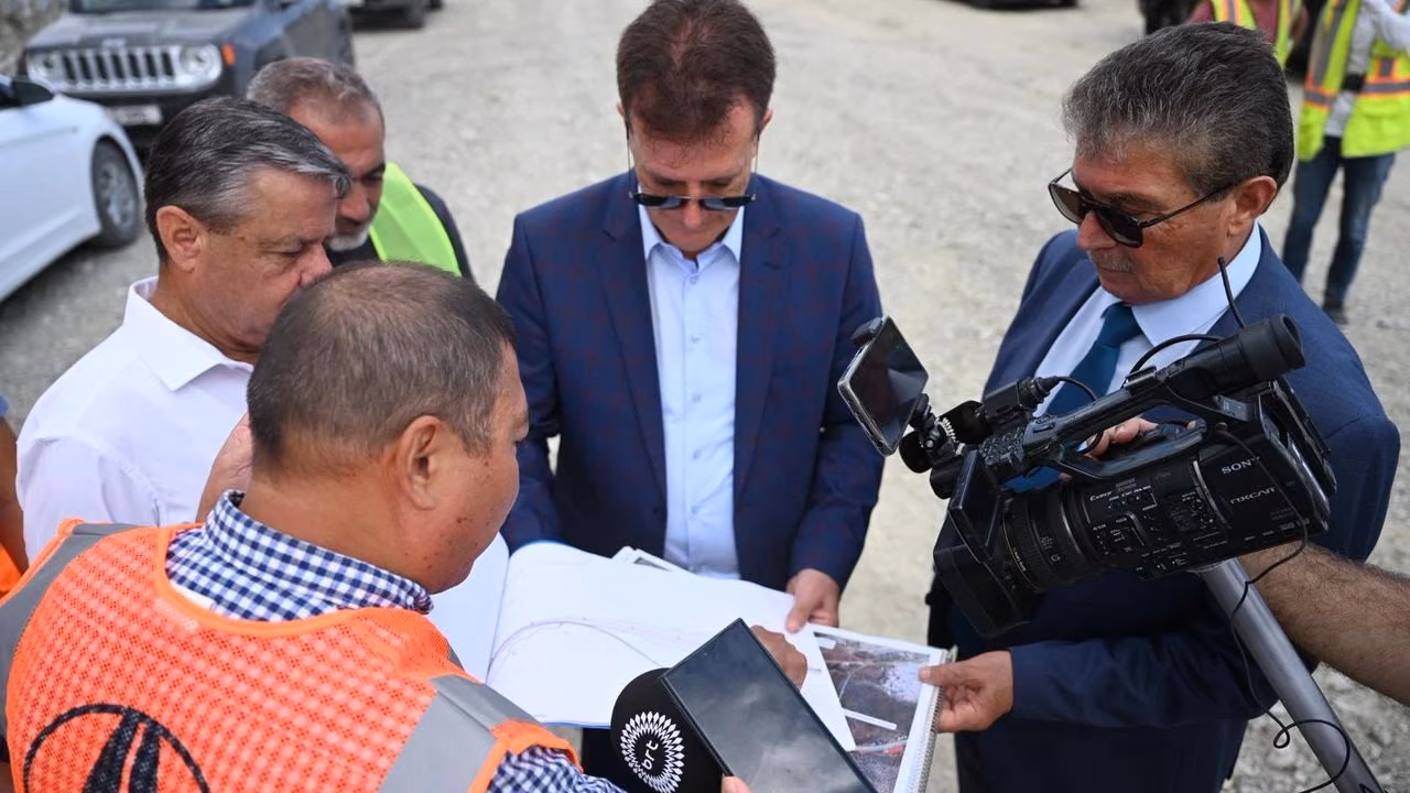 Üstel, Girne Doğu Çevre Yolu 1. Etap Projesi'ni inceledi: Çalışmalar hızla ilerlemekte
