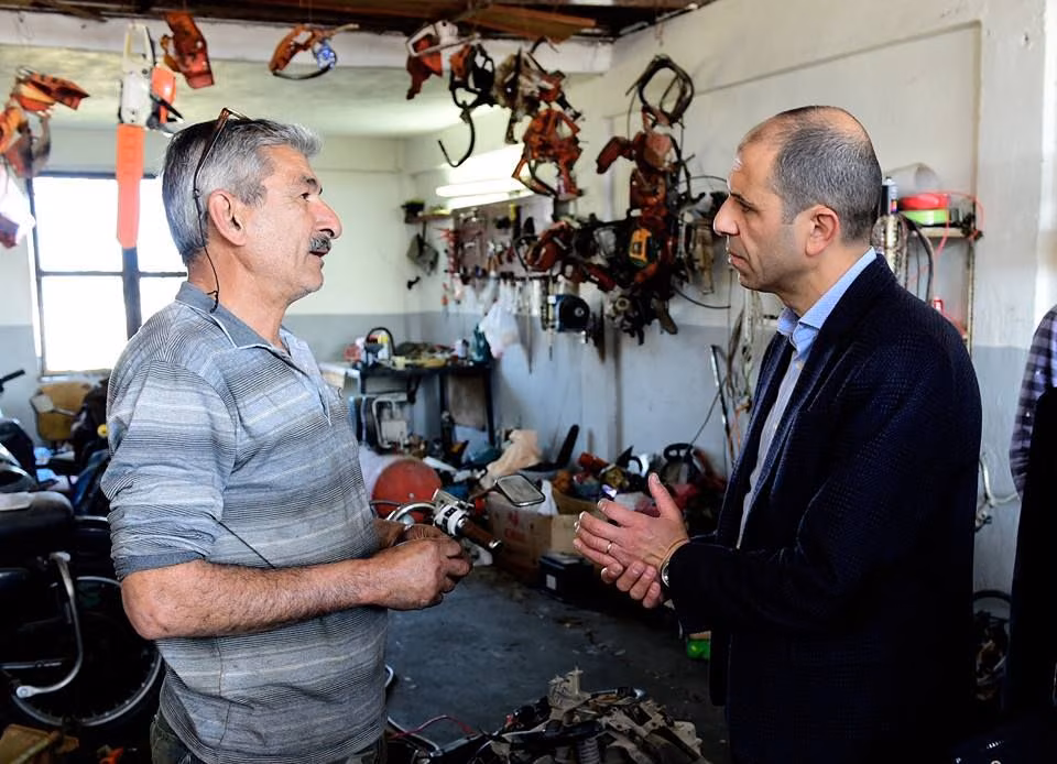 Özersay: “Sosyal Adalet Eksikliği Esnafı Eziyor”
